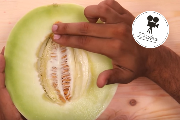 Mit Der Hand Befriedigt Mit Der Hand Befriedigt