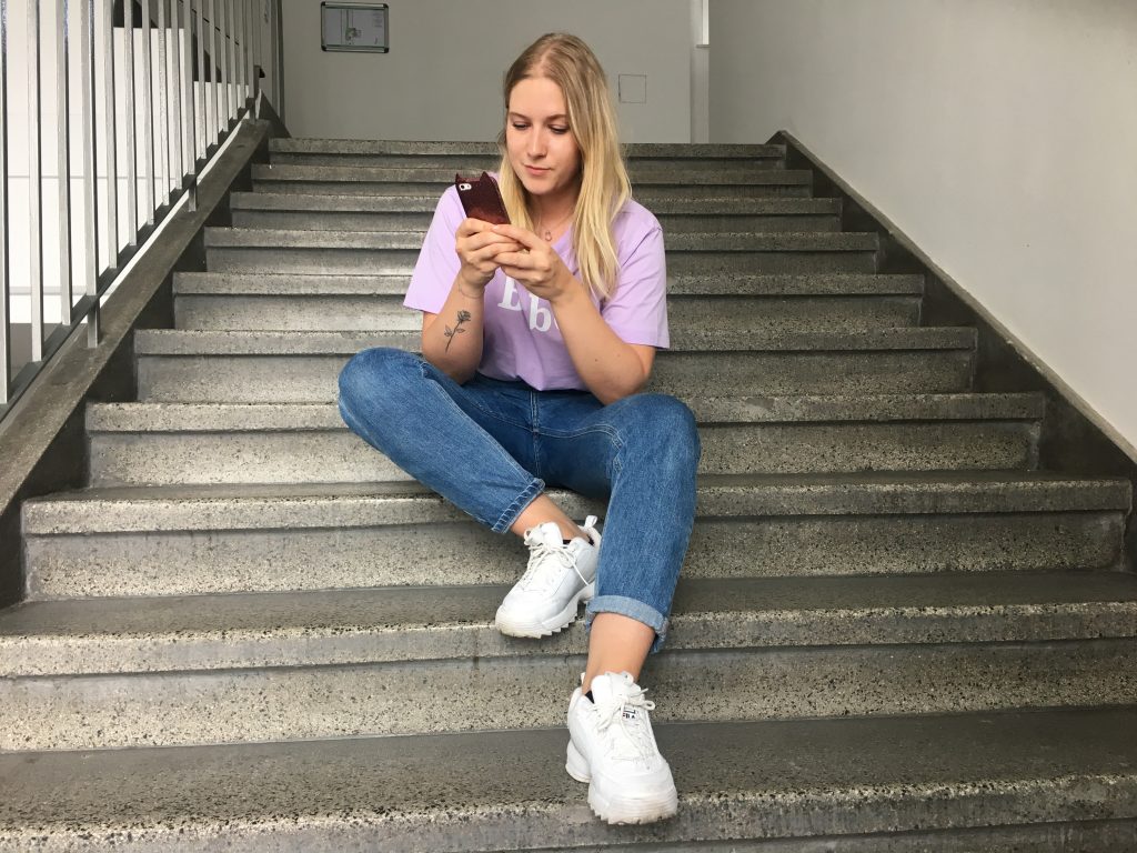 Warum der Versuch meine Handysucht zu überwinden kläglich gescheitert ist Warum der Versuch meine Handysucht zu überwinden kläglich gescheitert ist