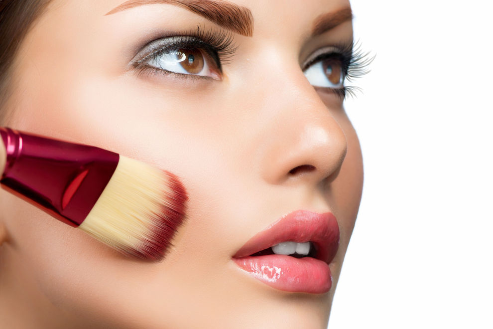 Wie schädlich ist Make-Up wirklich für unsere Haut
