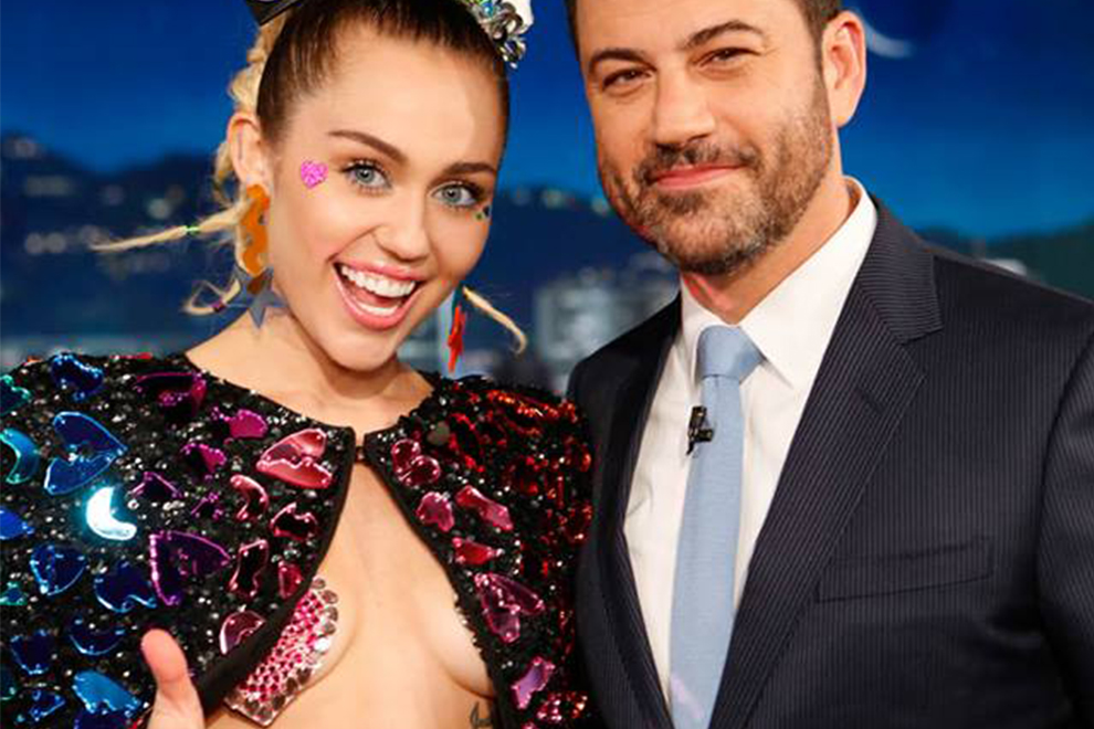 So freizügig zeigte sich Miley Cyrus bei Jimmy Kimmel