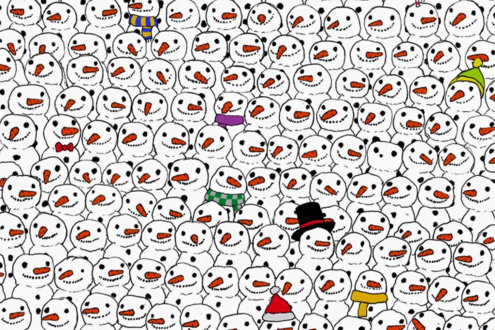 Findest du den Panda unter den Schneemännern?