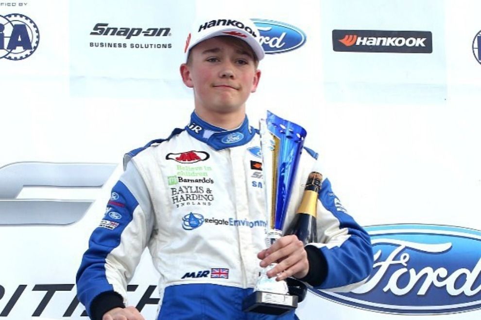 Dem 17-jährigen Rennfahrer Billy Monger wurden beide Beine amputiert