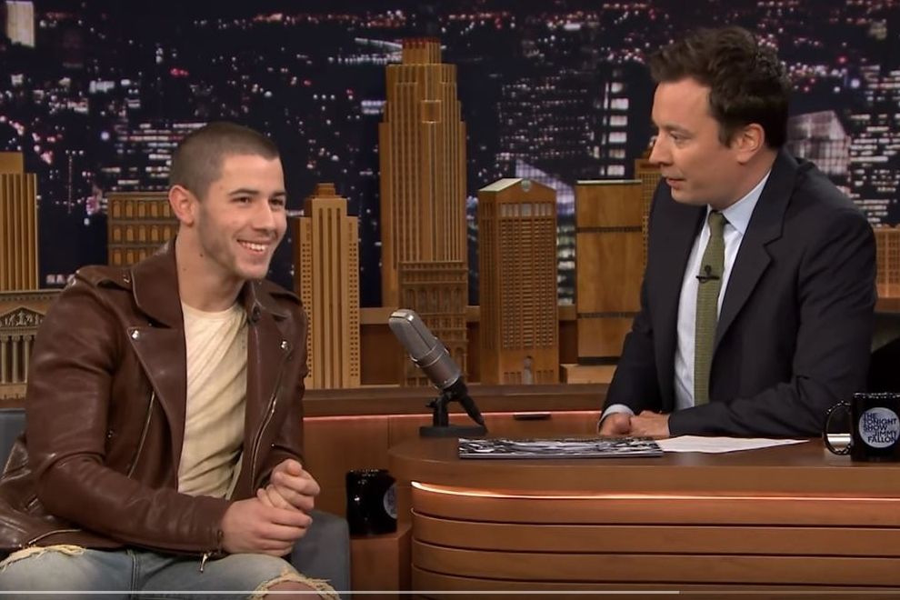 Deshalb hatte Nick Jonas einen Ständer bei den Young Hollywood Awards