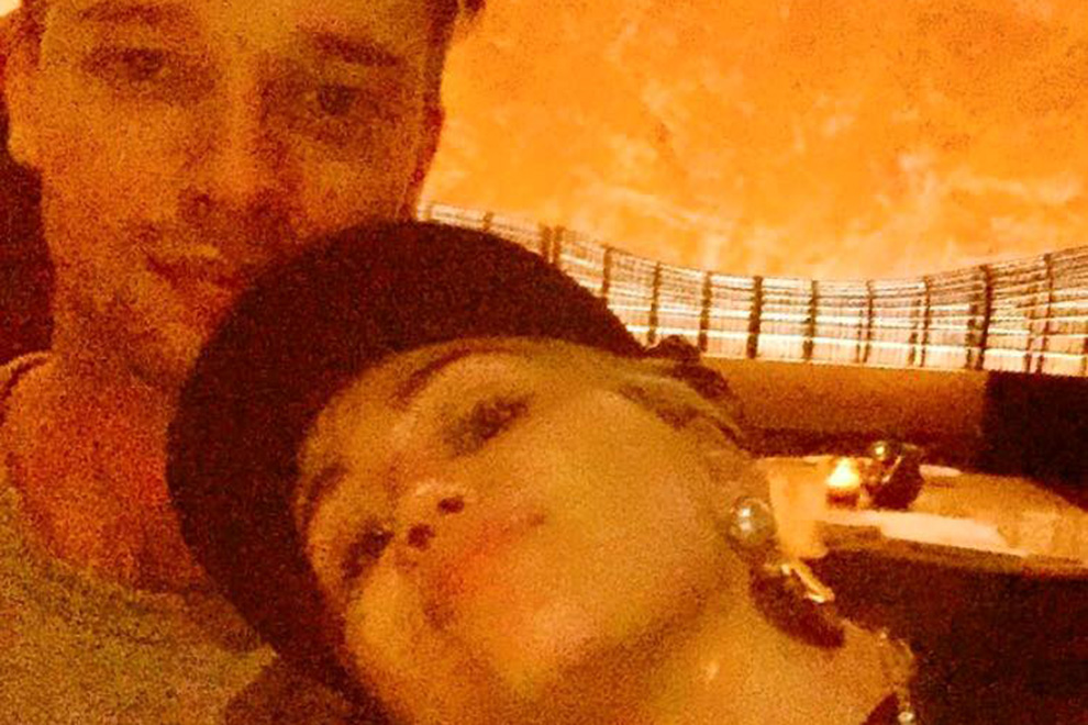 Miley Cyrus postet erstes Liebes-Selfie