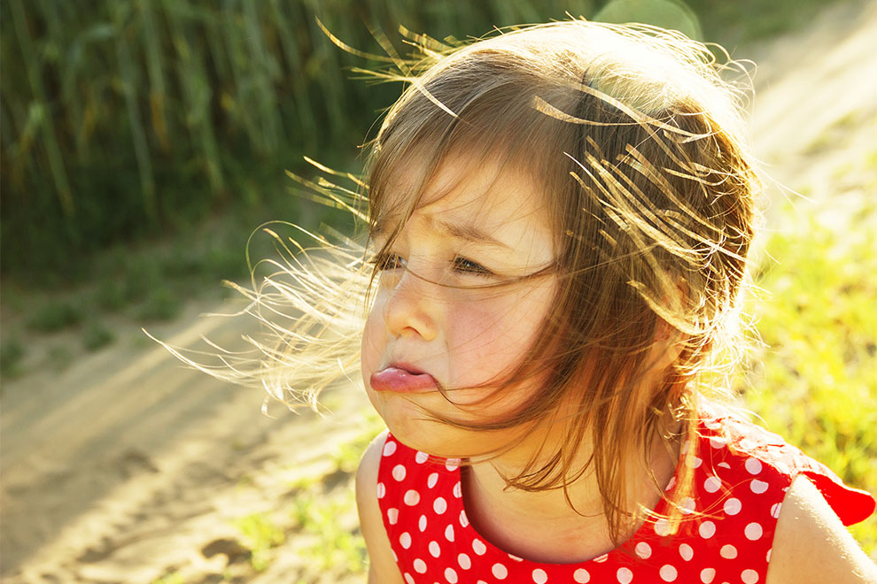 5 Gründe, warum es nervt, die kleine Schwester zu sein