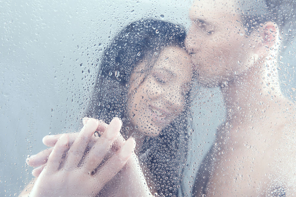 Das denken Männer, wenn sie mit dir unter der Dusche stehen