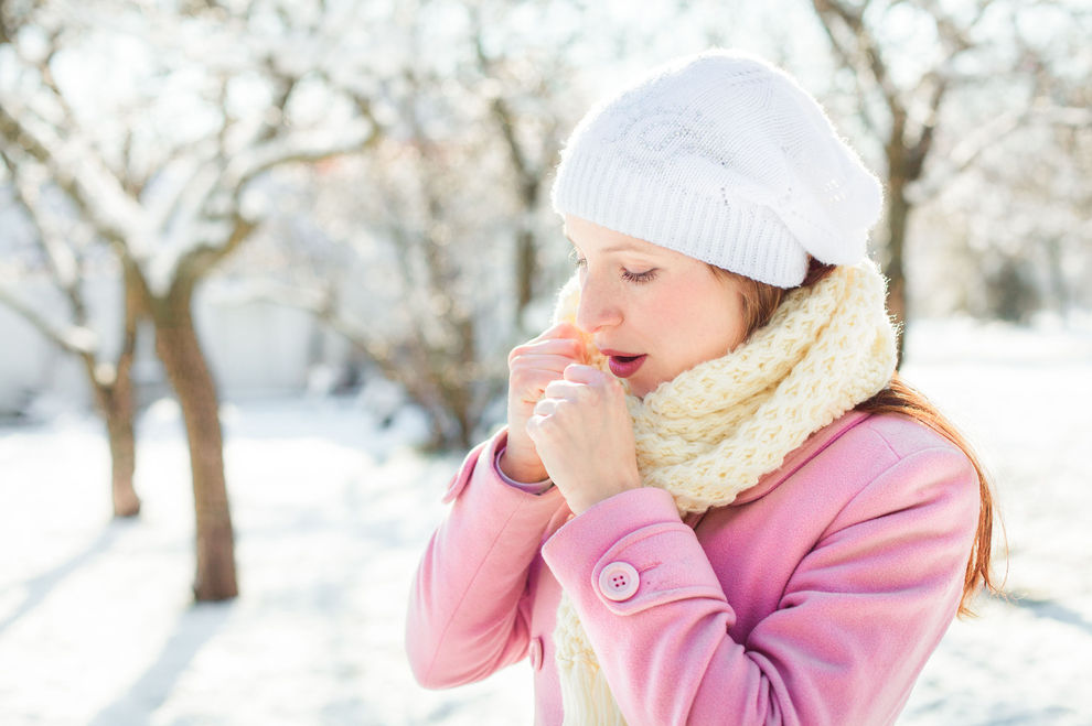 Mit diesem simplen Trick wird dir bei Kälte ganz schnell warm