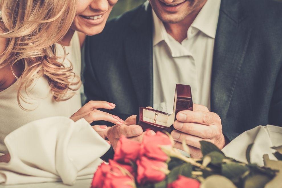 Heiratsantrag über den Wolken