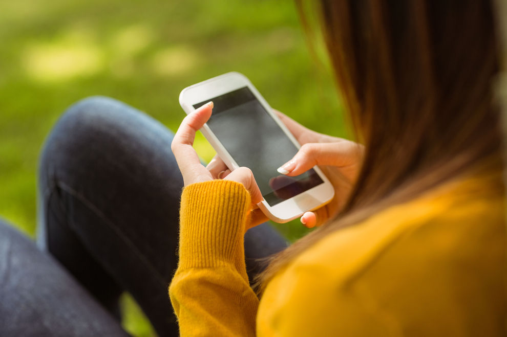 So schadet SMS-Schreiben mit dem Smartphone deinem Körper