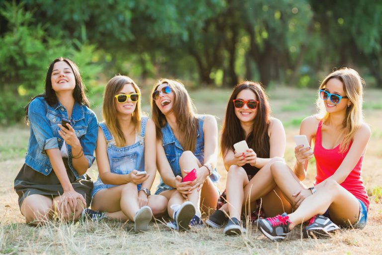 Wie Viele Freunde Hat Man So viele richtige Freunde hat man laut Wissenschaft