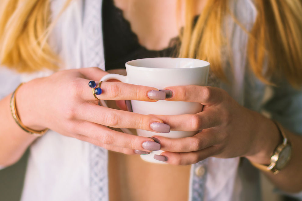 Kaffee lässt die Brüste schrumpfen