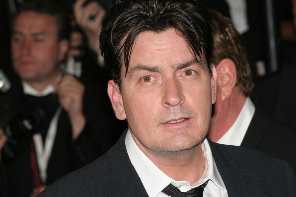 Charlie Sheen will seinen Söhnen weniger Unterhalt zahlen