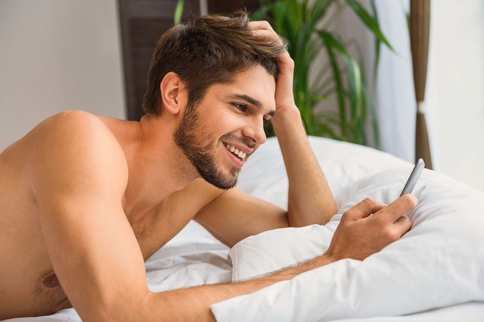 Mit diesen 3 Dingen machst du ihn scharf, ohne dich auszuziehen Mit diesen 3 Dingen machst du ihn scharf, ohne dich auszuziehen