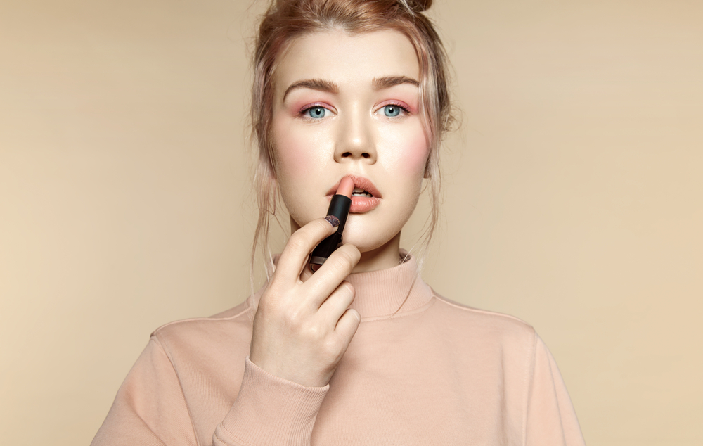 Das ist der beliebteste Nude-Lippenstift auf Pinterest