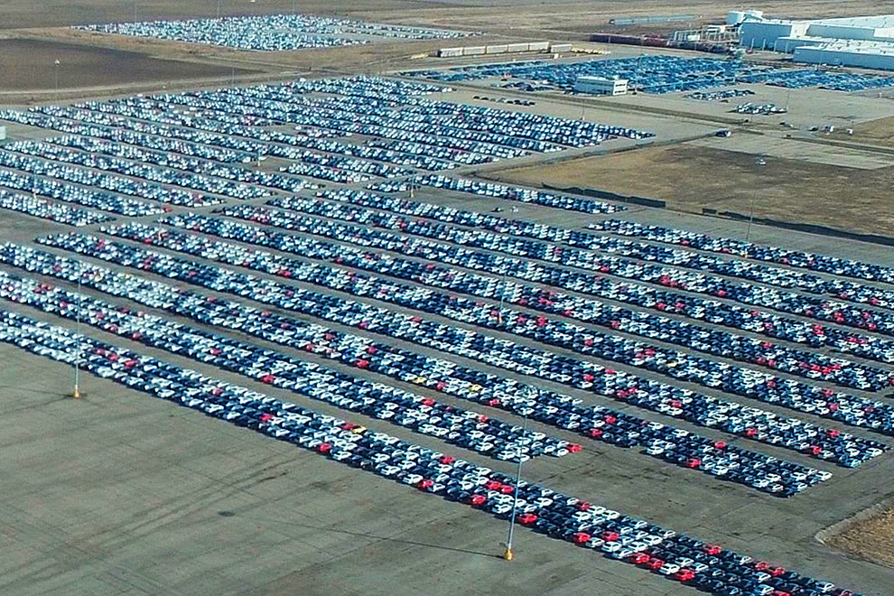 Pannen-Flughafen Berlin Brandenburg wird Abstellplatz für Volkswagen