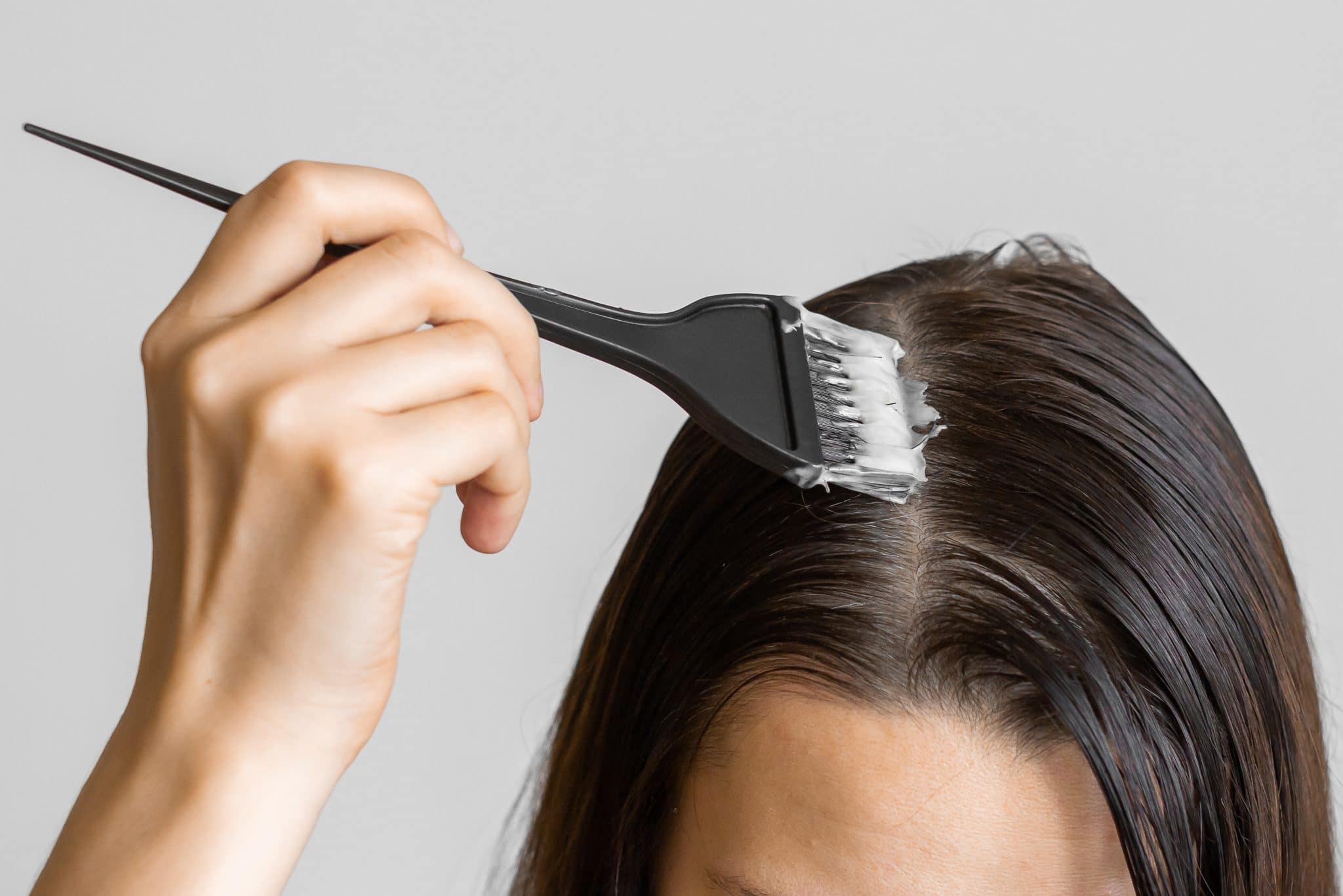 Schwarze Haare Farben Der Richtige Farbton Fur Jeden Typ