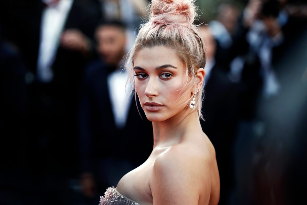 Hailey Baldwin: Was man über Justin Biebers Verlobte wissen muss