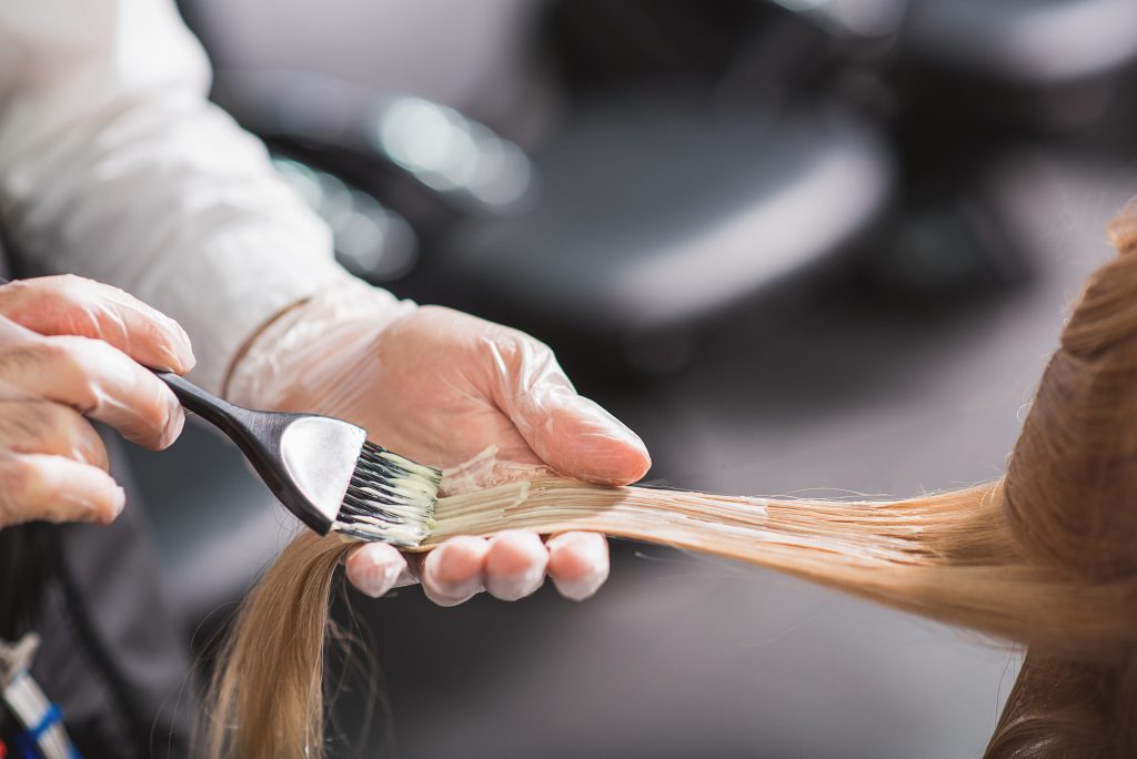 Blonde Haare färben: Der richtige Farbton für jeden Typ