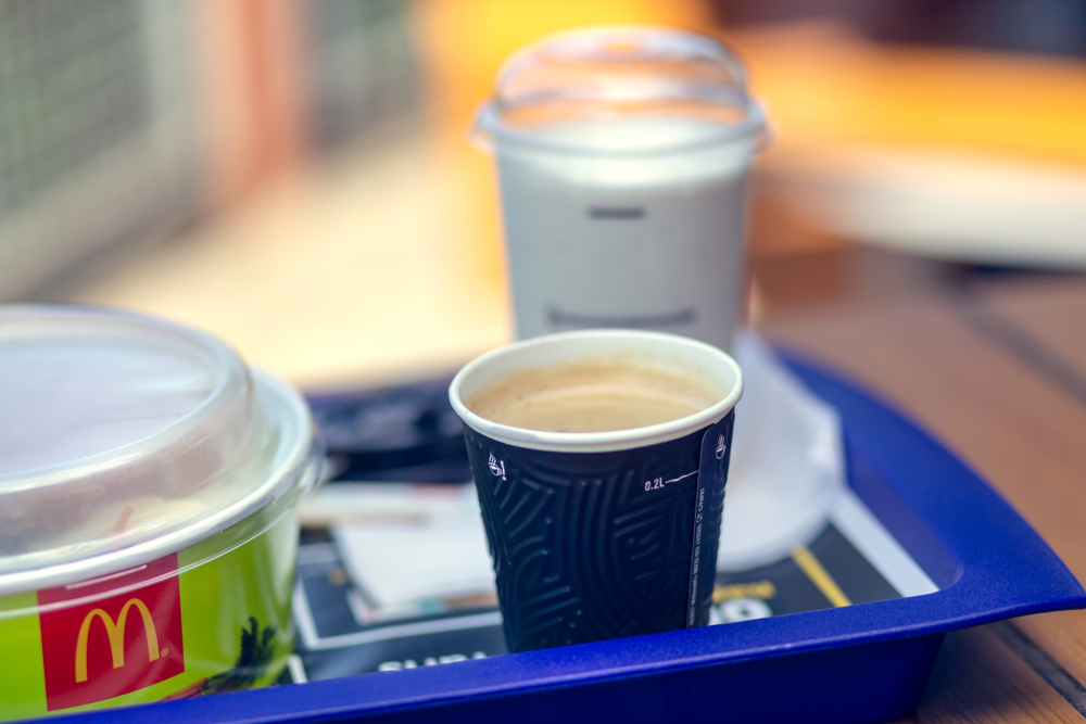 Starbucks & McDonald’s entwickeln gemeinsam umweltfreundlichen Becher