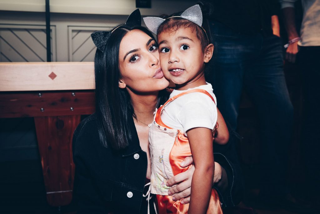 Diese Frage von North West bringt Mama Kim Kardashian ins Schwitzen