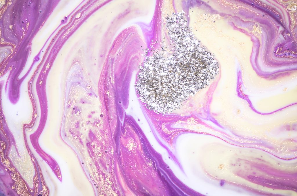 Neue Lush-Badebombe von Ariana Grande ist einem Fan zu verdanken