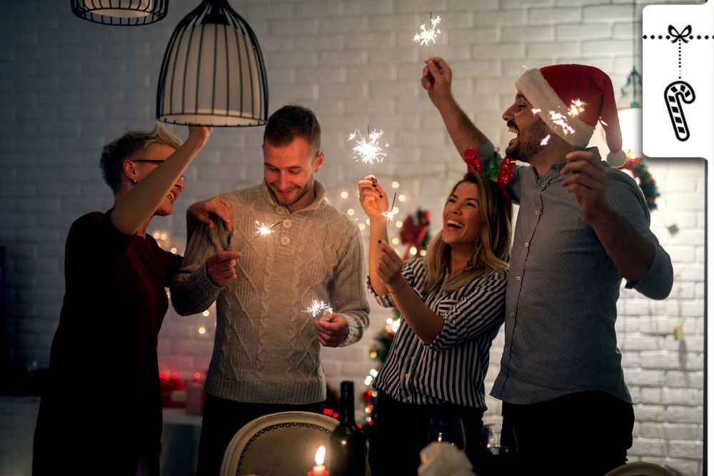 „Friendsmas“: Millenials feiern Weihnachten lieber mit Freunden