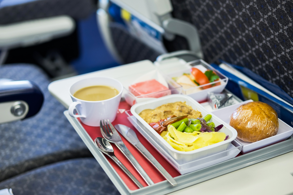 Darum schmeckt das Essen im Flugzeug immer anders