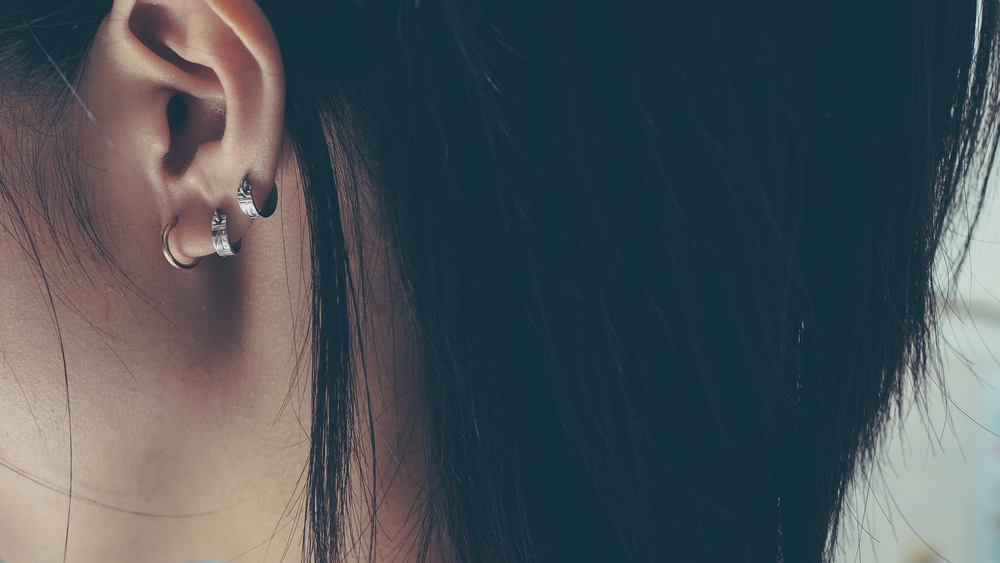Verhüten mit Ohrringen: Forscher testen neue Methode