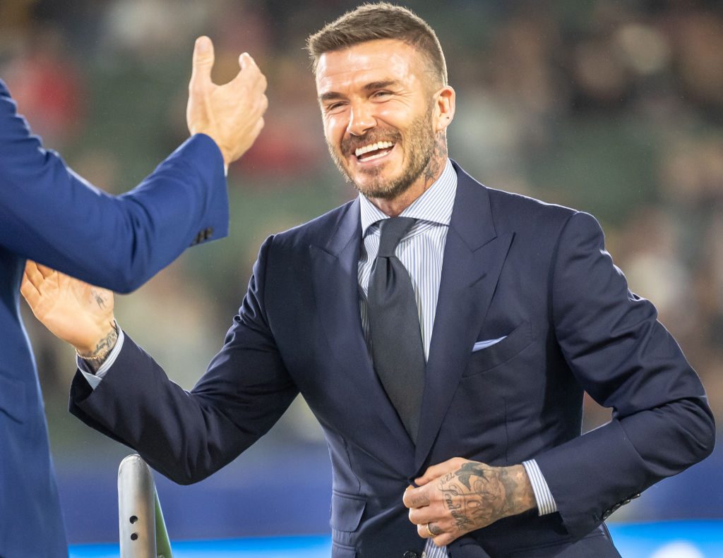 David Beckham muss sich wegen Handy am Steuer vor Gericht verantworten