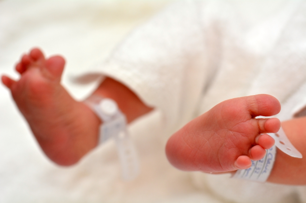 Kleinster Neugeborener Bub der Welt darf Spital verlassen
