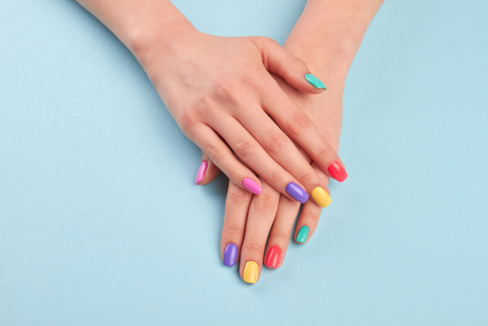 Nageltrend Sommer 2019: Rainbow Nails