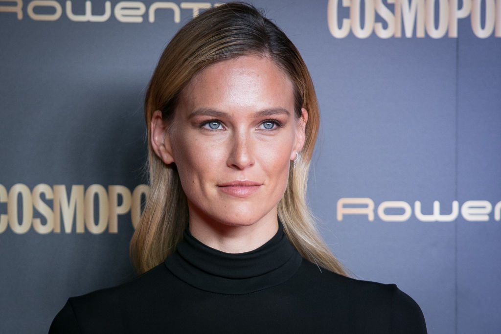 Bar Refaeli: Sie zeigt ihren Babybauch via Instagram