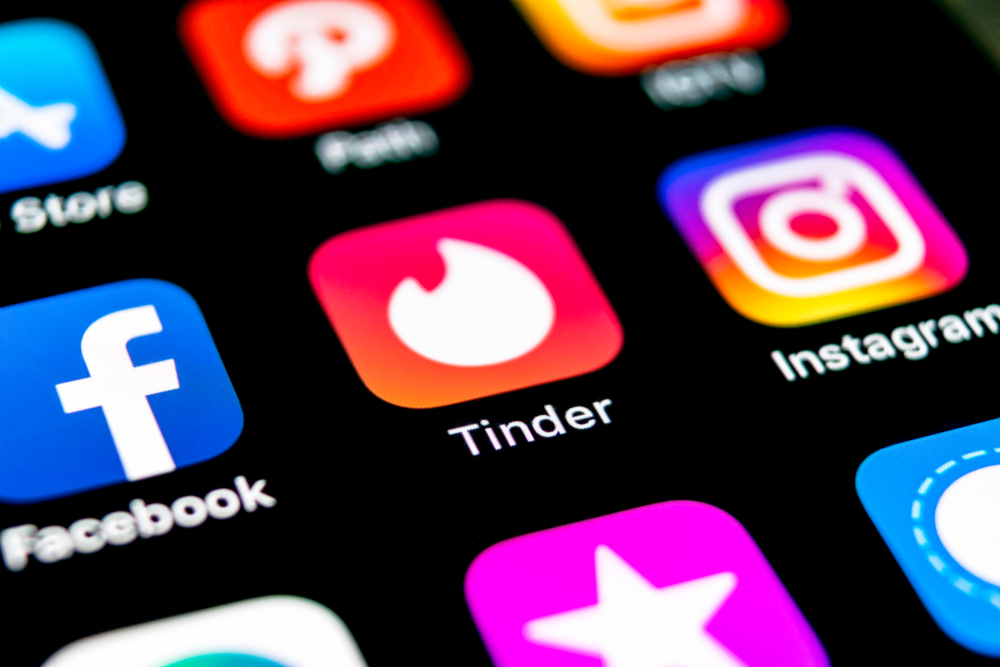 Tinder: Die Dating-Plattform bringt jetzt eine eigene Serie raus