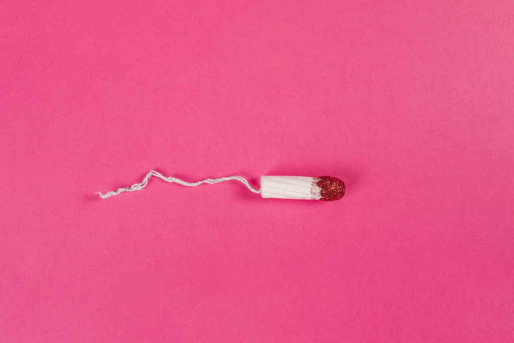 Nach Darstellung von Menstruationsblut im TV beschweren sich unzählige Menschen