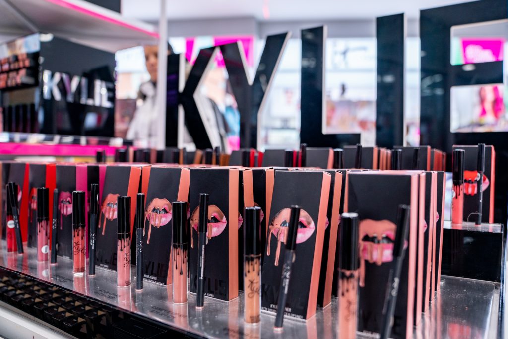 Kylie Jenner verkauft Kosmetikmarke für 600 Millionen Dollar