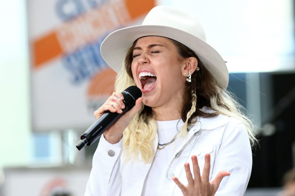 Miley Cyrus: Mehrfache Konzertabsagen nach OP