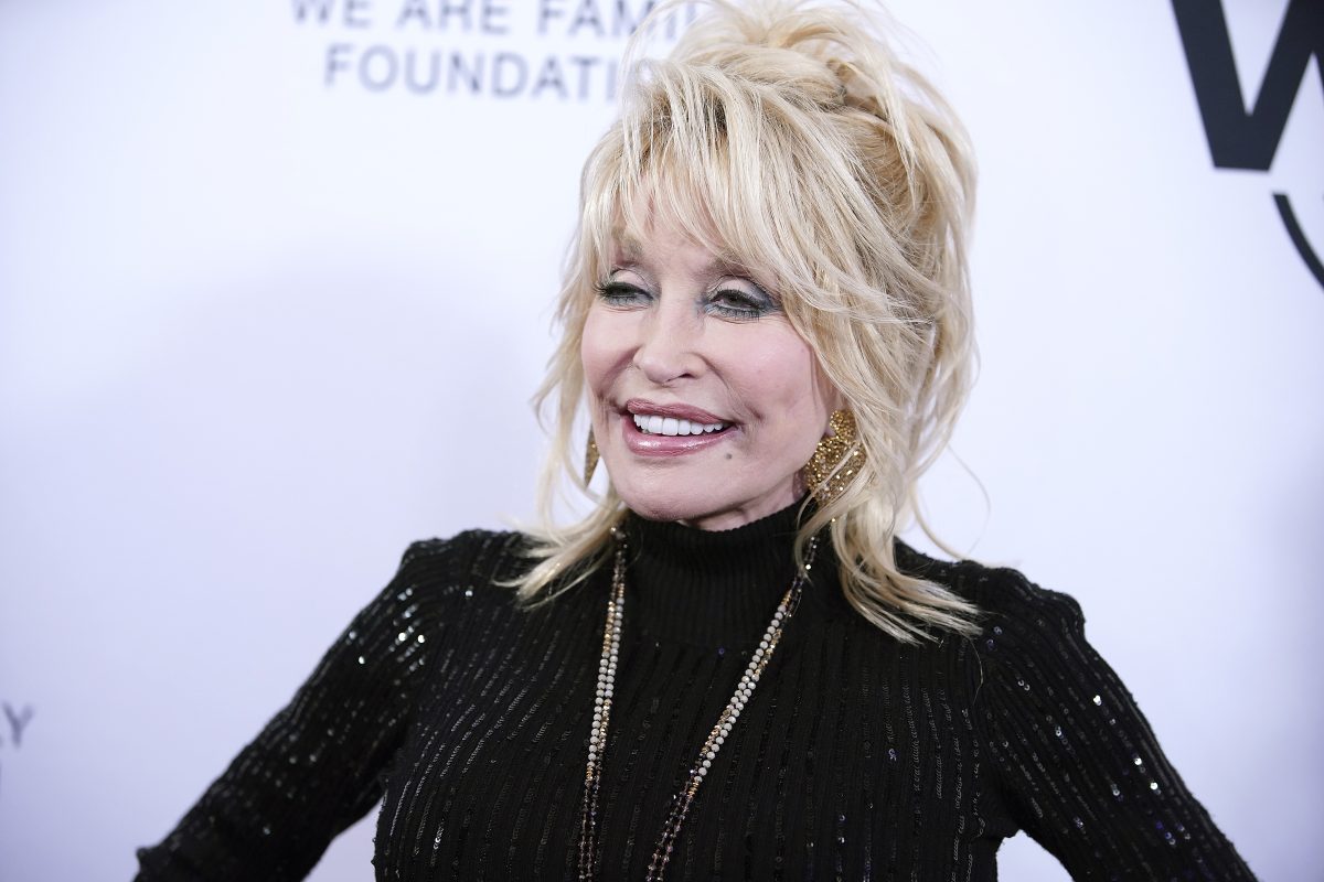 Dolly Parton startet witzige Meme Challenge