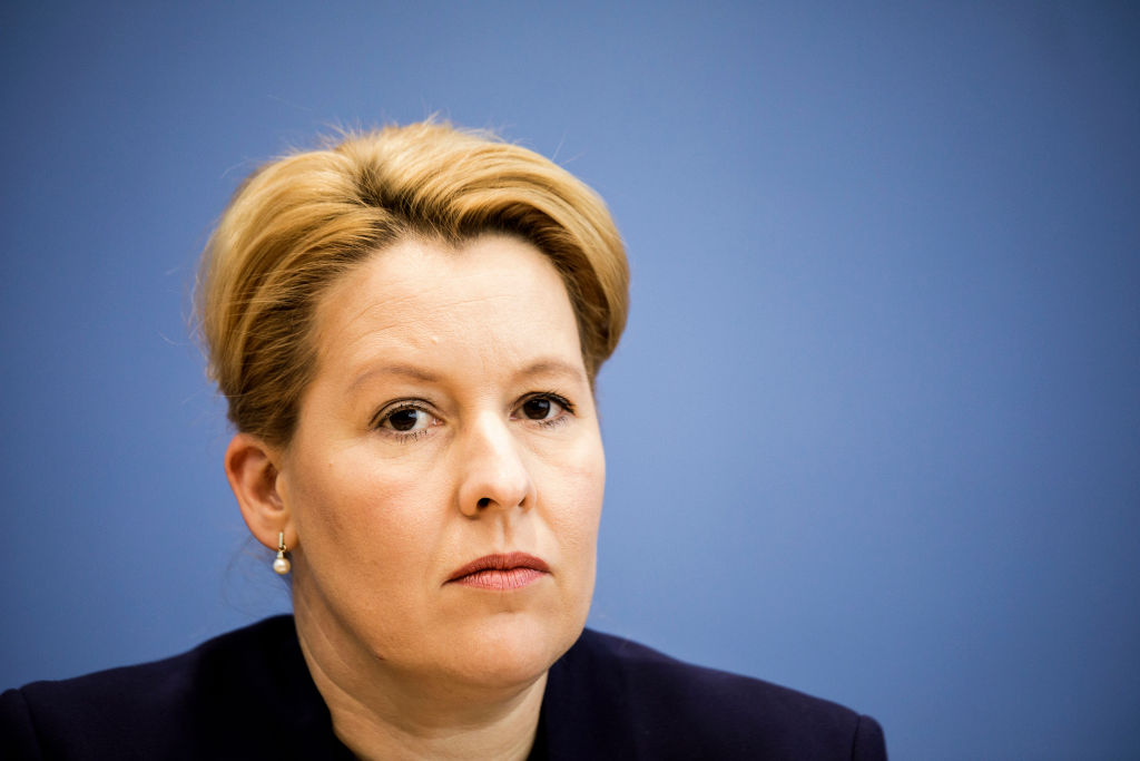Quote: Deutsche Familienministerin will mindestens eine Frau pro Vorstand