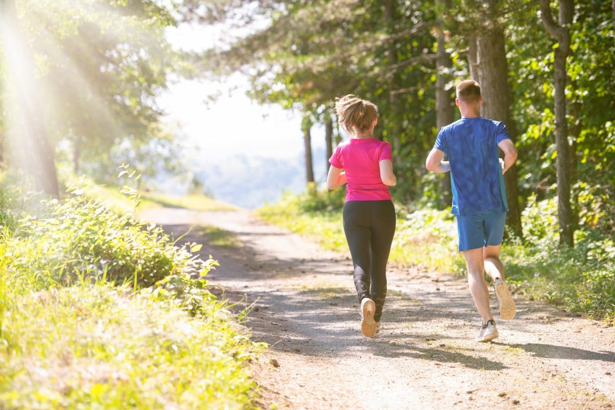 Coronavirus: Darf man noch spazieren oder joggen gehen?