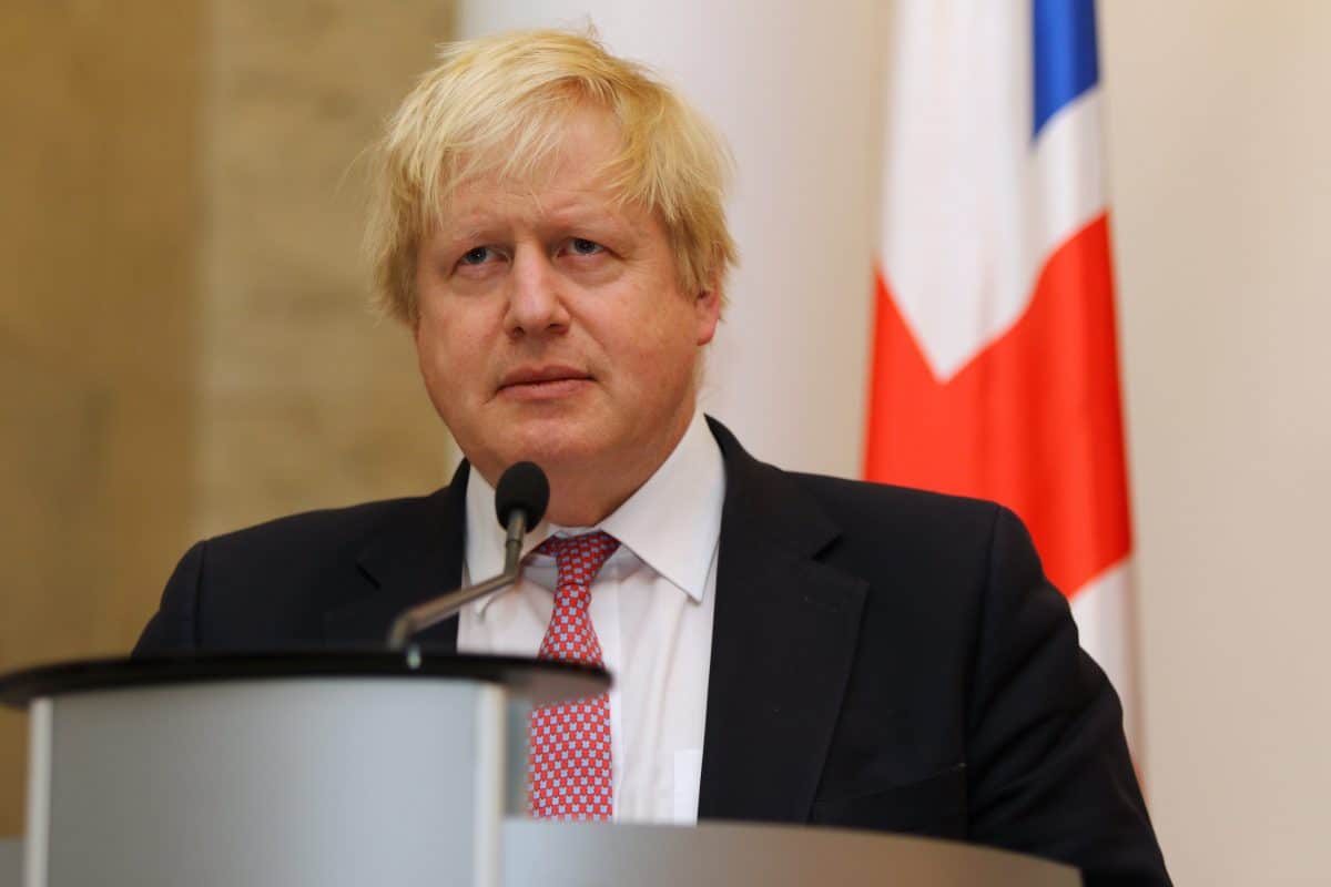 Großbritannien: Boris Johnson verhängt strenge Ausgangssperren