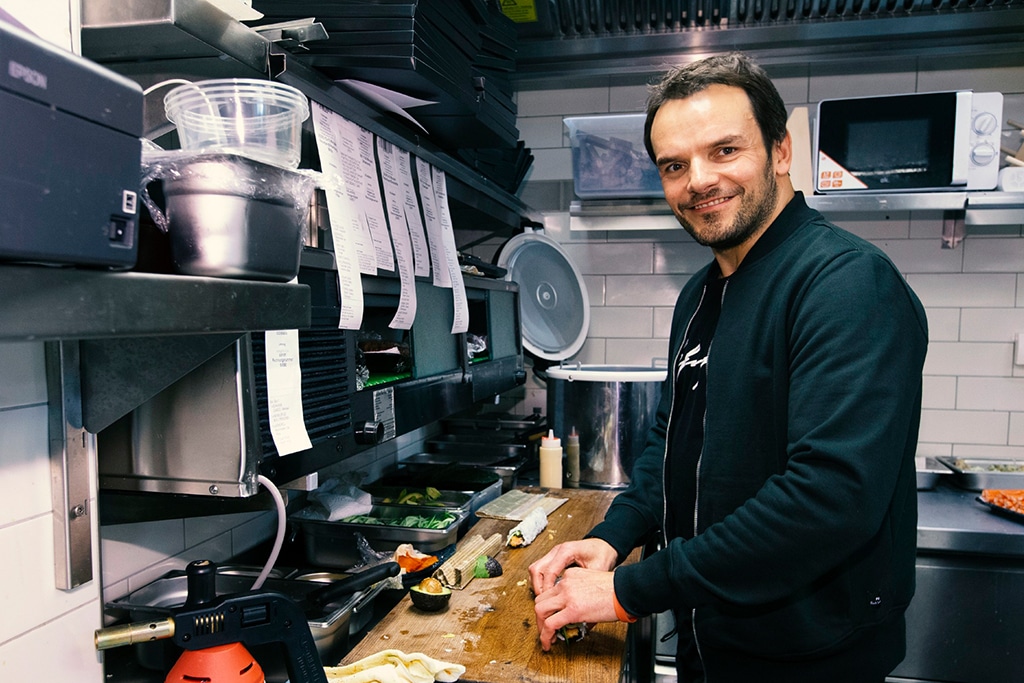 Kitchen Impossible: Wer ist Steffen Henssler?