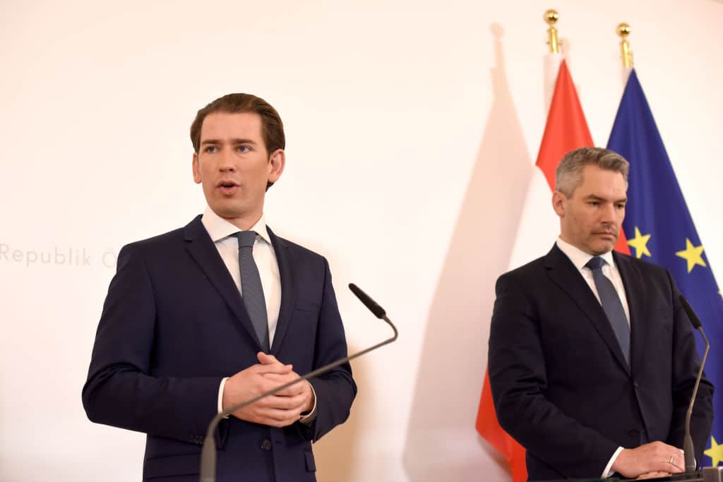 Sebastian Kurz: Schulschließungen bis deutlich nach Ostern möglich