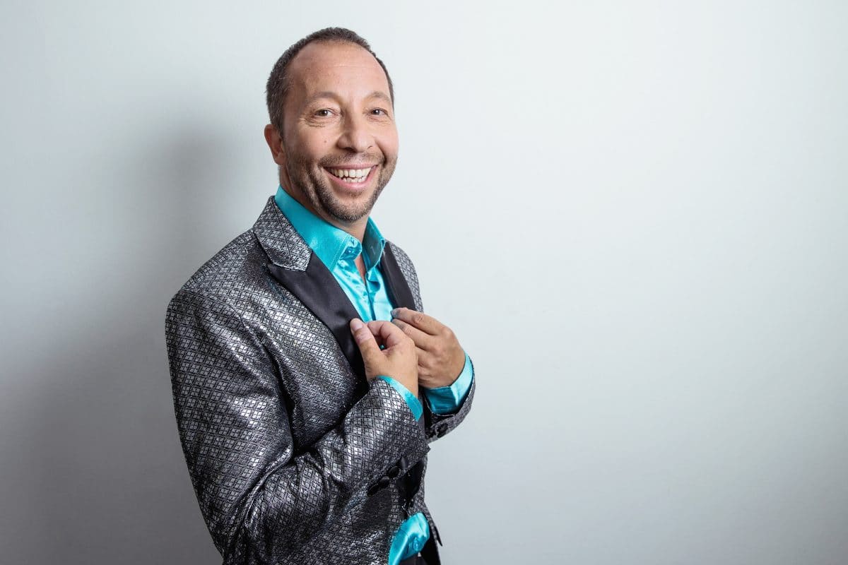 DJ Bobo ist zurück und überrascht Tanzschüler während Zoom-Konferenz