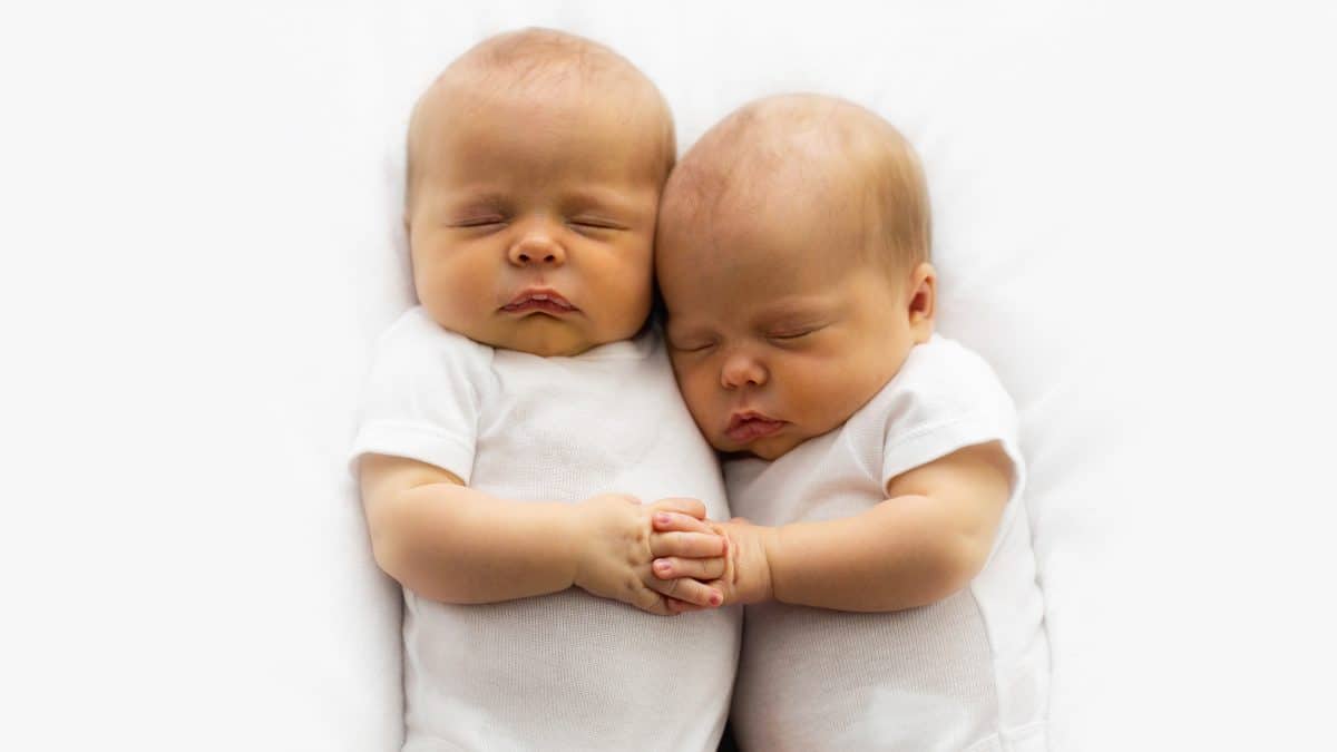 Indien: Eltern taufen ihre Zwillinge Covid und Corona