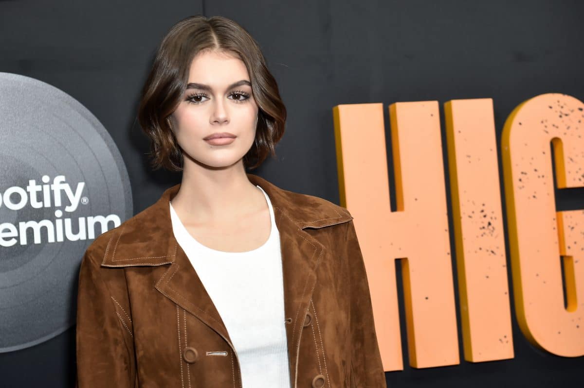 Kaia Gerber mit Gips: Sie hat sich das Handgelenk gebrochen