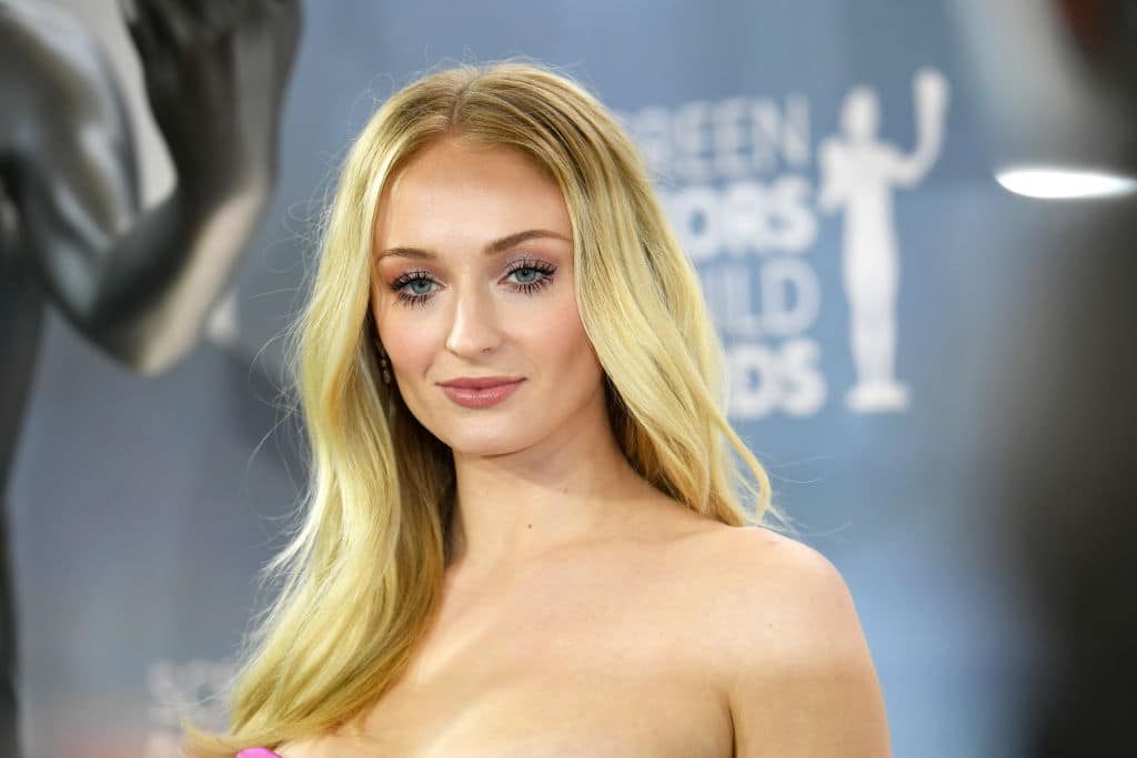 Sophie Turner: Sieht man hier endlich ihren Baby-Bauch?