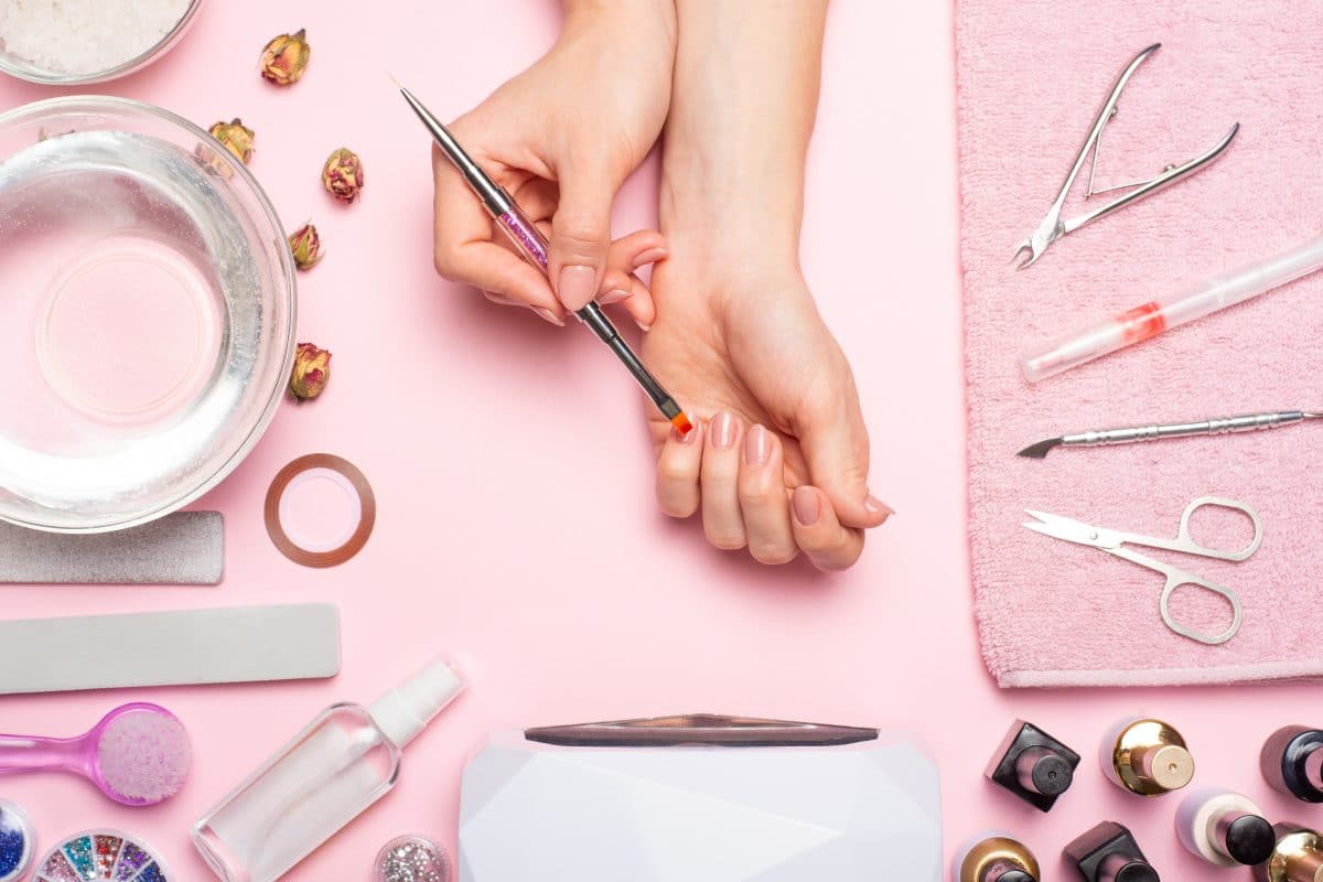 Bare Nails: Das ist der Sommertrend 2020