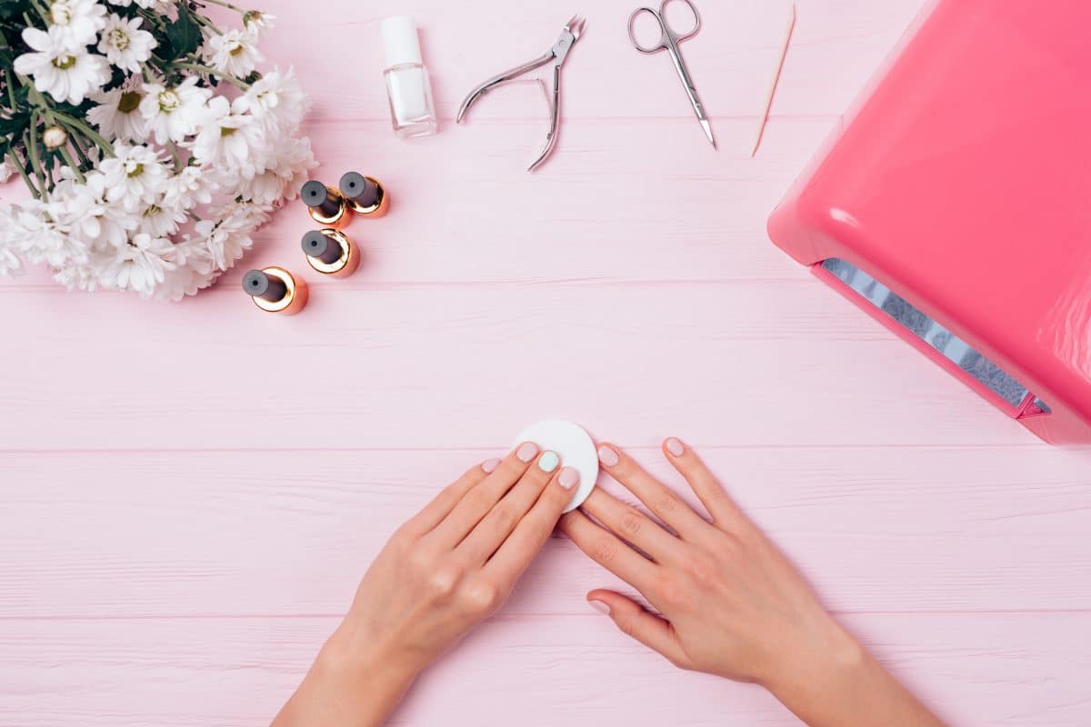 Half Dip Nails: Das ist DER neue Nageltrend