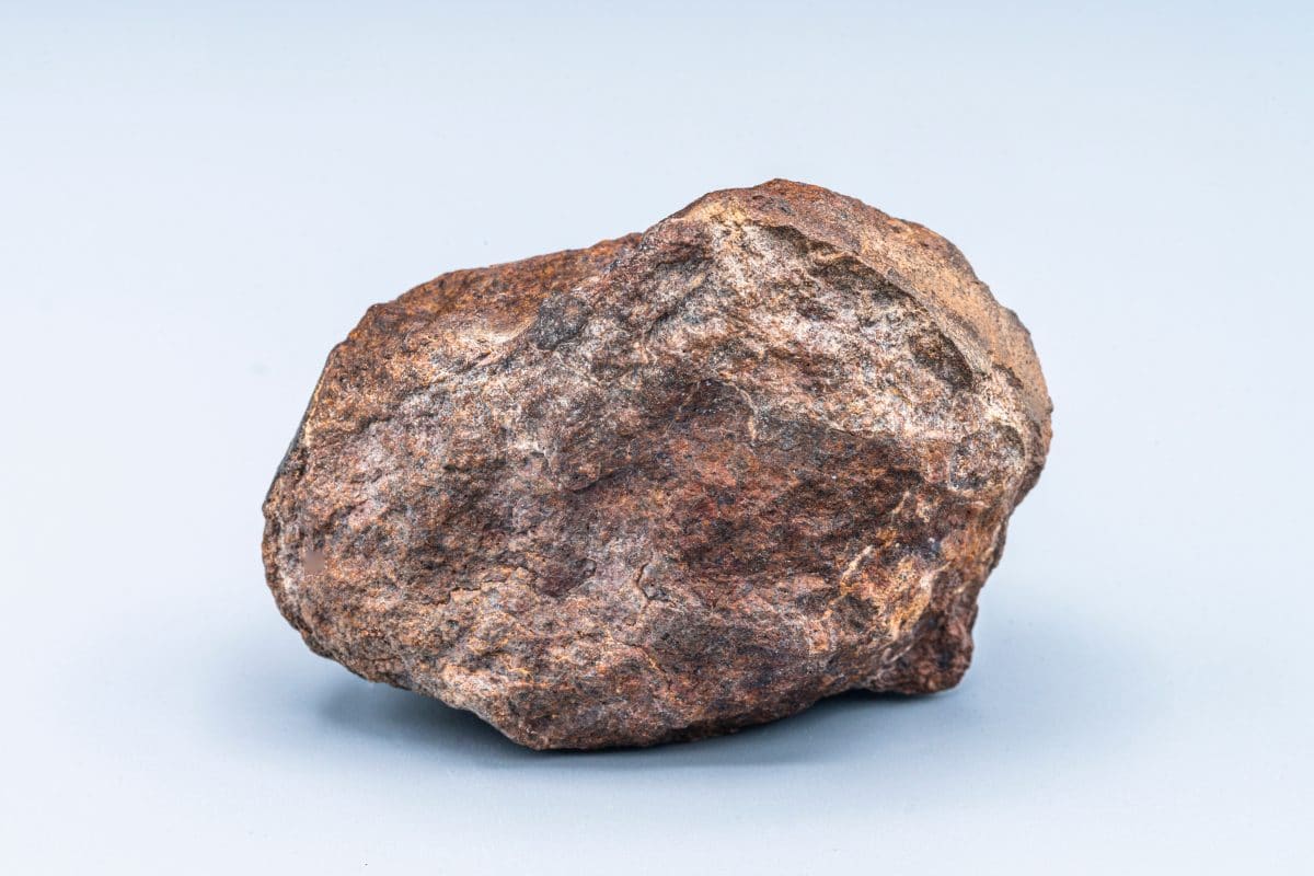 Größter Meteorit Deutschlands war jahrelang Deko in Garten