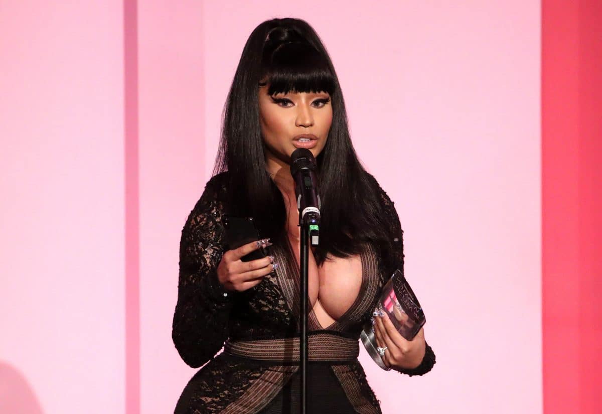 Nicki Minaj präsentiert ihren Babybauch in neuem Musikvideo